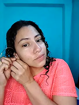 Snapshot of aixa_15 chatting on May 2026 12:13:02 PM aixa 15 online show from May 2026 12:13:02 PM