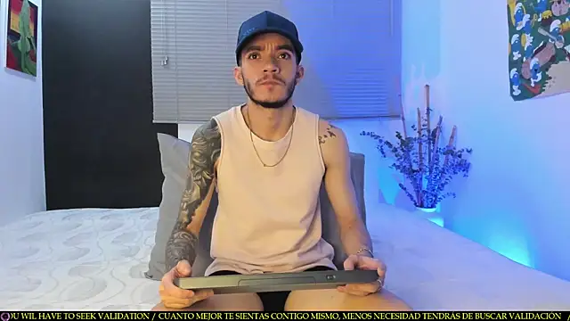 Snapshot of Tylergiuseppe_ chatting on February 2025 10:07:02 PM Tylergiuseppe  online show from February 2025 10:07:02 PM