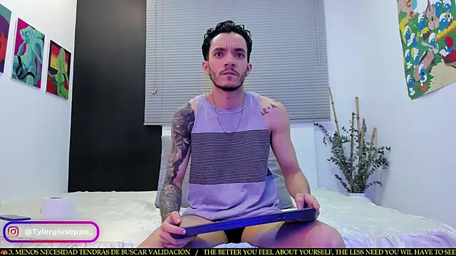 Snapshot of Tylergiuseppe_ chatting on February 2025 09:36:02 PM Tylergiuseppe  online show from February 2025 09:36:02 PM