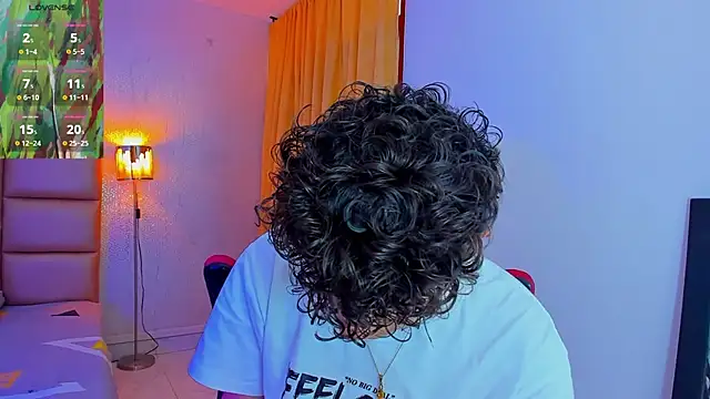 Snapshot of Nathan_Bluee chatting on March 2025 02:34:02 PM Nathan Bluee online show from March 2025 02:34:02 PM