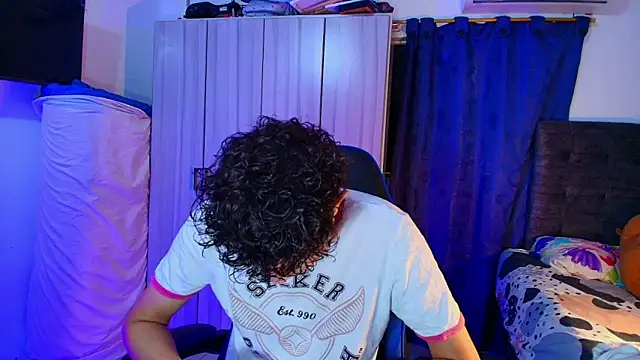 Nathan Bluee online show from February 2026 04:36:01 PM