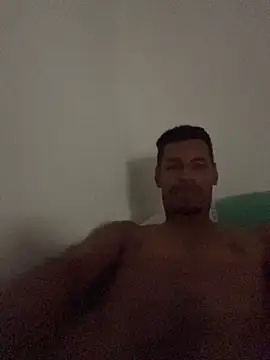 Snapshot of mike_xxl chatting on April 2026 12:35:01 PM mike xxl online show from April 2026 12:35:01 PM