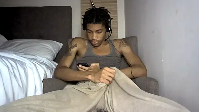 Skinnyblackman online show from May 2026 04:43:01 AM