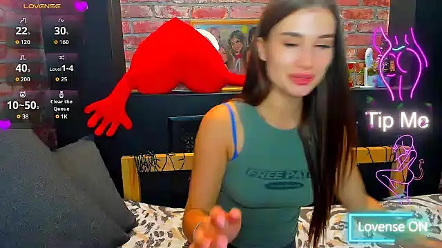 UrJoyy online show from October 2025 02:18:02 PM