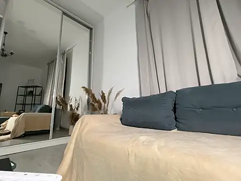 Kat kate online show from February 2025 04:25:02 PM