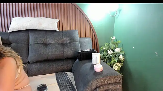 Snapshot of shannel__queen chatting on May 2026 07:30:01 PM shannel queen online show from May 2026 07:30:01 PM