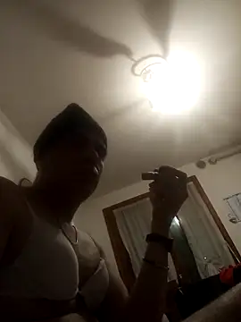 Snapshot of Giocandoassieme chatting on March 2026 03:58:02 AM Giocandoassieme online show from March 2026 03:58:02 AM