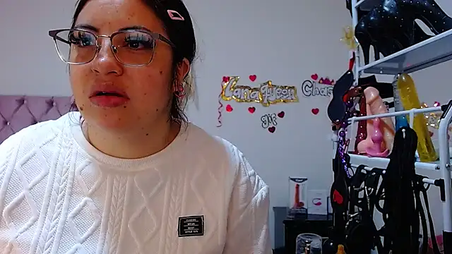 lanaqueen699 online show from November 2025 12:15:02 PM