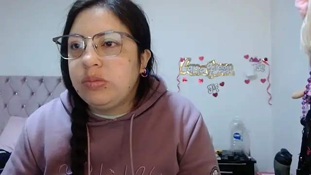 lanaqueen699 online show from April 2026 12:30:02 PM