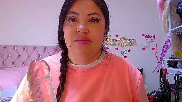 lanaqueen699 online show from July 2026 12:20:01 PM