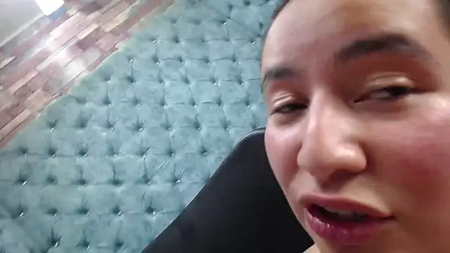 NaomyPrinces online show from December 2024 08:07:02 PM