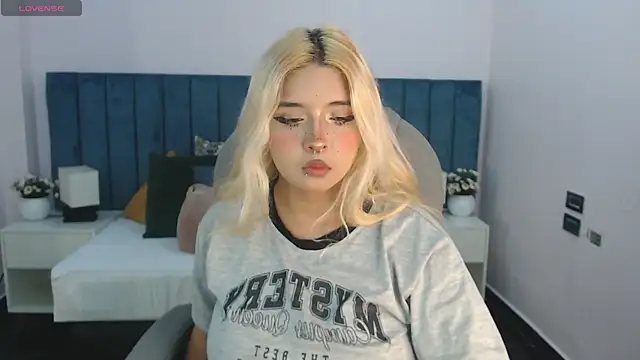 april bunnyy online show from November 2025 07:57:01 PM