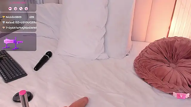 OSHUN  online show from February 2025 03:19:02 PM