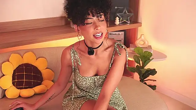Snapshot of OSHUN_ chatting on May 2026 12:45:02 PM OSHUN online show from May 2026 12:45:02 PM