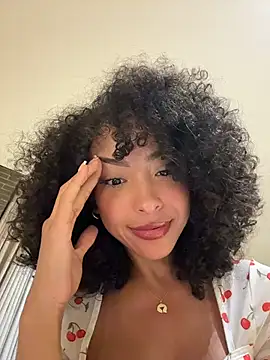 Snapshot of OSHUN_ chatting on July 2026 04:45:01 AM OSHUN online show from July 2026 04:45:01 AM