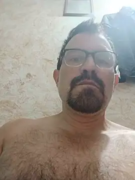 Snapshot of SbasTone_Muscle chatting on May 2026 01:39:02 PM SbasTone Muscle online show from May 2026 01:39:02 PM