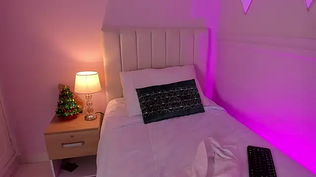  angela x online show from December 2024 06:02:01 PM