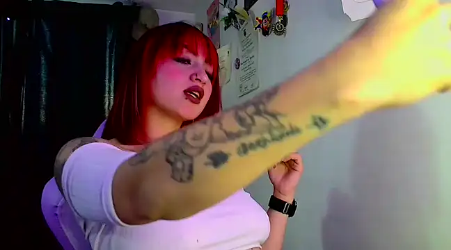 lucycherry   online show from February 2025 11:02:02 PM