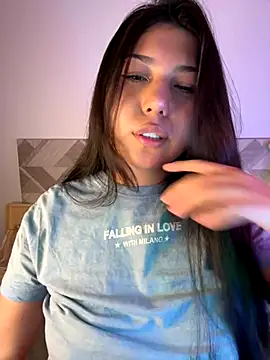 Maii chan online show from October 2025 03:01:01 PM