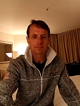 outdoorfun22 online show from April 2026 01:10:02 PM