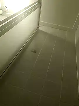 Linda 999 online show from April 2026 08:44:01 PM