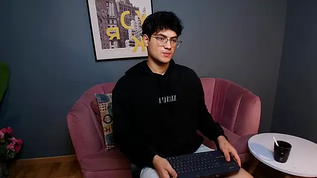 Snapshot of Mark_Evans1_ chatting on March 2025 07:38:02 PM Mark Evans1  online show from March 2025 07:38:02 PM