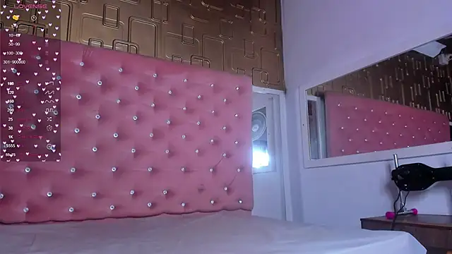 Snapshot of Molly_gomez_ chatting on February 2025 10:21:02 PM Molly gomez online show from February 2025 10:21:02 PM