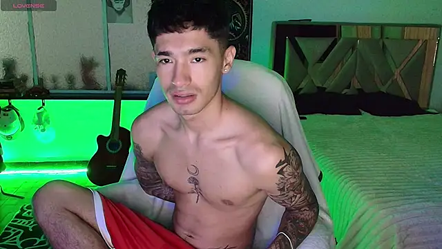 Damon  333 online show from November 2025 11:37:01 PM