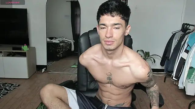 Damon  333 online show from April 2026 08:51:02 PM