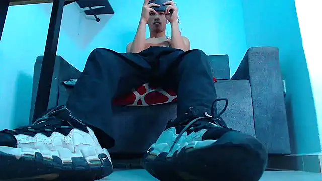 mastersmits online show from November 2025 02:23:02 AM