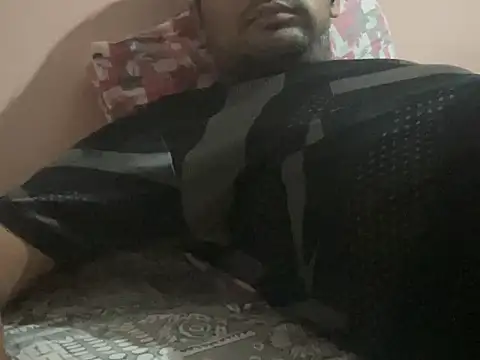 Snapshot of NiceBoy9099 chatting on October 2025 05:03:01 PM NiceBoy9099 online show from October 2025 05:03:01 PM