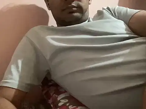 Snapshot of NiceBoy9099 chatting on October 2025 05:46:01 PM NiceBoy9099 online show from October 2025 05:46:01 PM