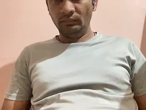 Snapshot of NiceBoy9099 chatting on November 2025 11:02:01 PM NiceBoy9099 online show from November 2025 11:02:01 PM