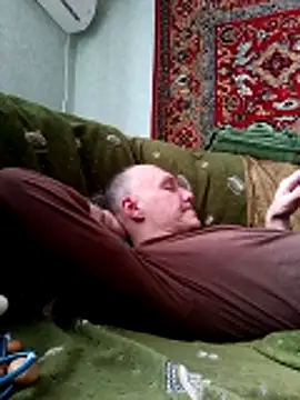 Pineapple04 online show from February 2026 12:31:01 PM