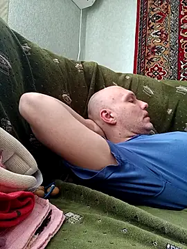 Pineapple04 online show from April 2026 06:46:01 AM