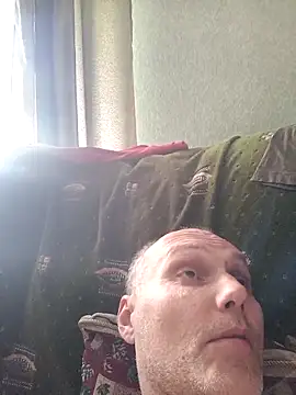 Snapshot of Pineapple04 chatting on May 2026 01:49:02 PM Pineapple04 online show from May 2026 01:49:02 PM