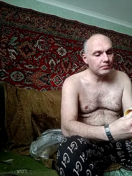 Snapshot of Pineapple04 chatting on May 2026 10:36:01 AM Pineapple04 online show from May 2026 10:36:01 AM