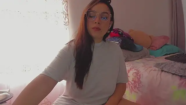 HARLEYNAPIER online show from March 2026 07:41:02 PM