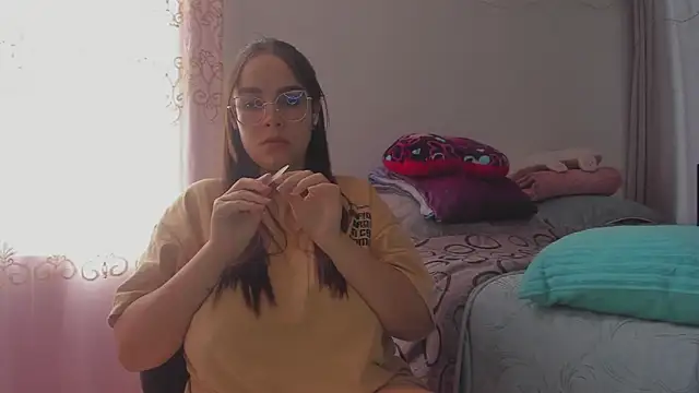 HARLEYNAPIER online show from April 2026 08:21:01 PM