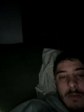 Snapshot of fbl40 chatting on December 2024 01:46:01 AM fbl40 online show from December 2024 01:46:01 AM