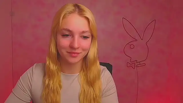Snapshot of Milka_kiss_ chatting on December 2024 10:06:02 AM Milka kiss online show from December 2024 10:06:02 AM