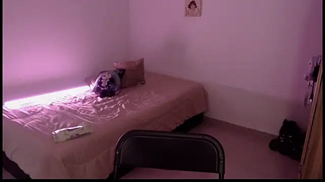 liz-beths online show from April 2026 10:04:01 PM