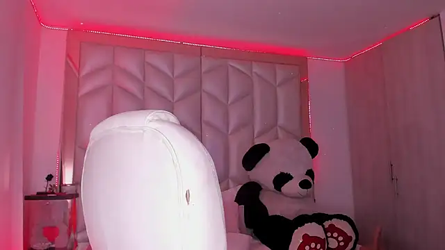 AlhanaRose online show from November 2025 12:13:02 AM