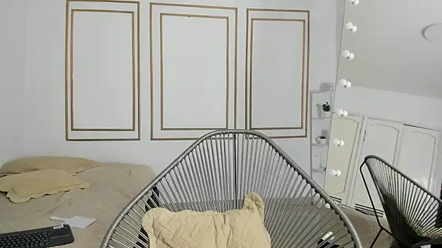 flavia cruz online show from September 2025 07:26:02 PM