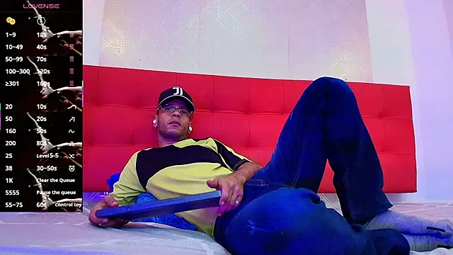 Andrey u92 online show from October 2025 09:17:02 PM