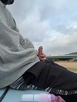 takuyapp online show from February 2026 10:29:01 PM