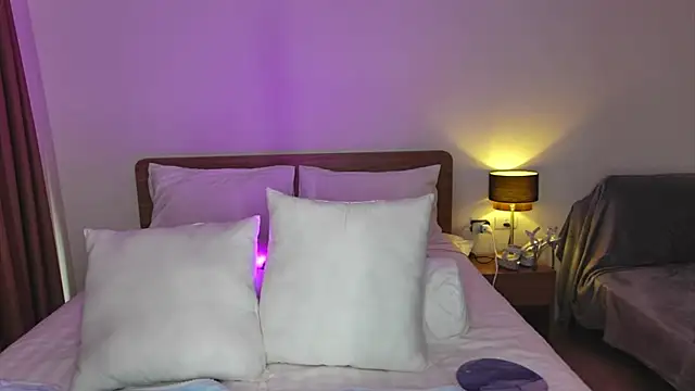 YourSexyNeighbour online show from December 2024 06:09:02 AM