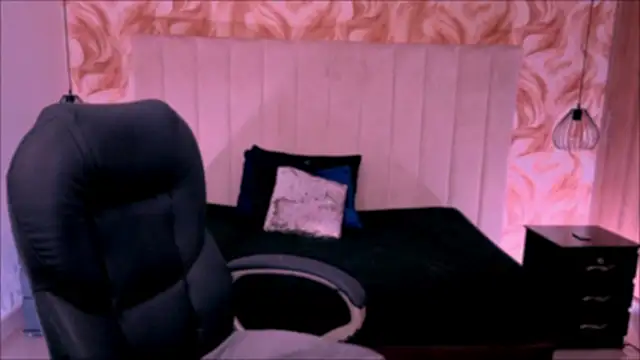 Xisu  online show from April 2026 04:39:01 AM