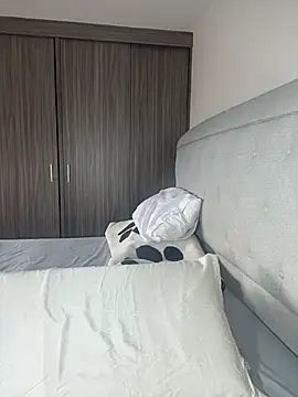 Nicole stonee online show from April 2026 06:10:01 PM