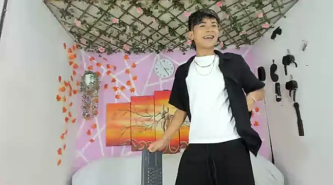 Snapshot of Fresahot2005 chatting on March 2025 08:27:01 PM Fresahot2005 online show from March 2025 08:27:01 PM